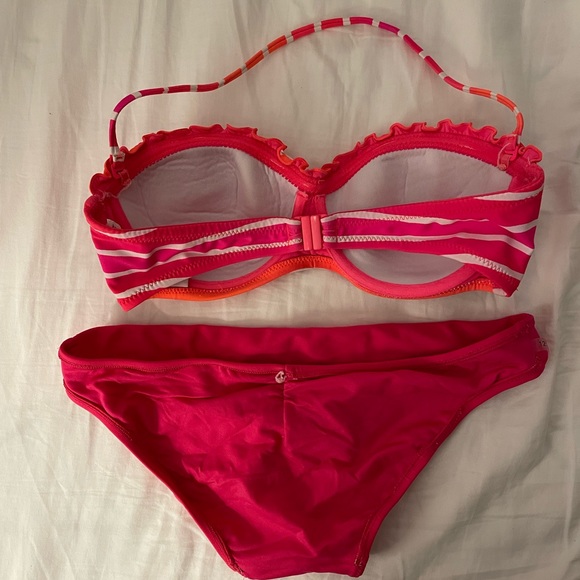 Seafolly swimsuit size 10. Bandeau with removable halter strap and bottom - Picture 2 of 3